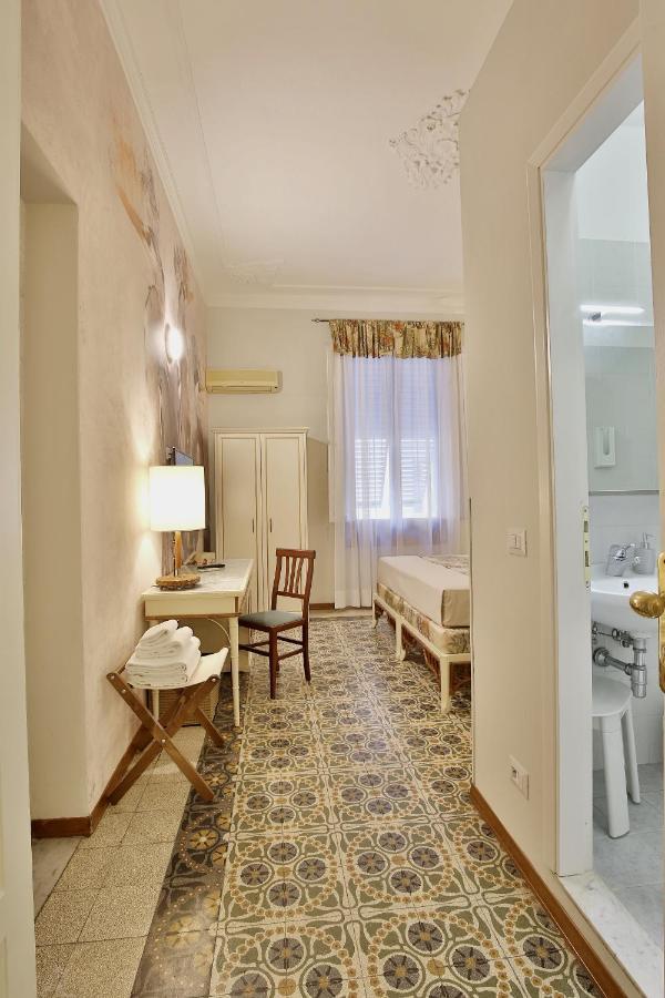 Madama Guest House Florence Exterior photo